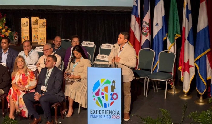 Alcalde de Girón en evento internacional, en Puerto Rico