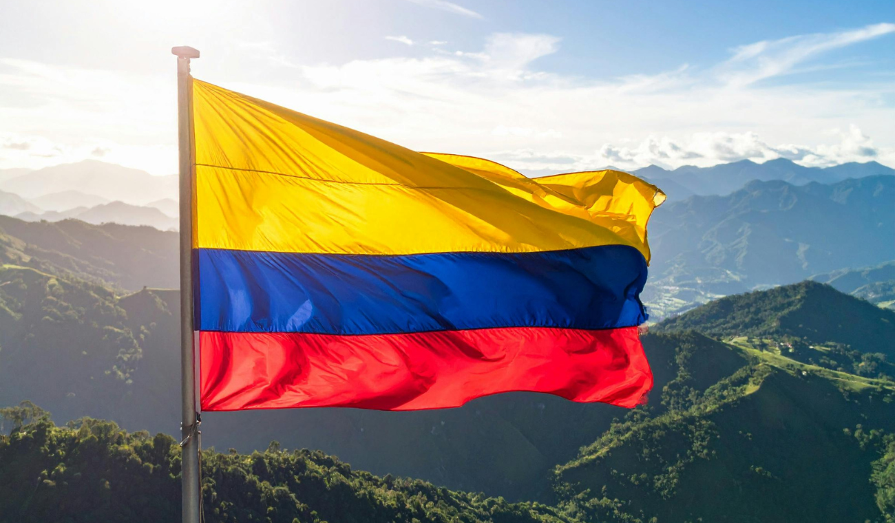 Bandera de Colombia durante los actos conmemorativos del 7 de agosto.