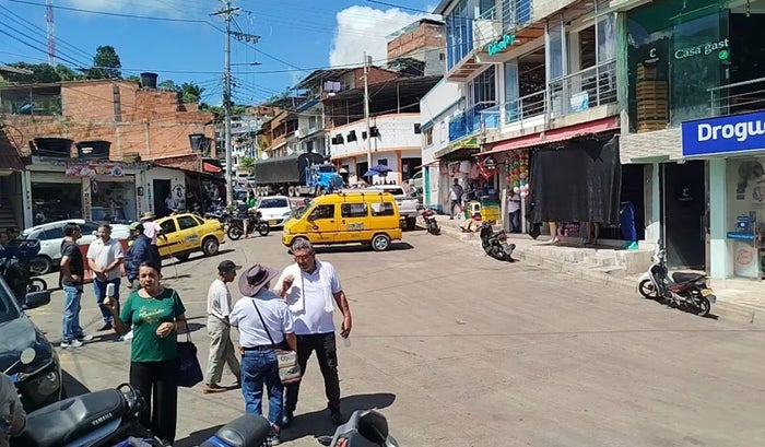 Bloqueo en la Transversal del Carare, en Landázuri