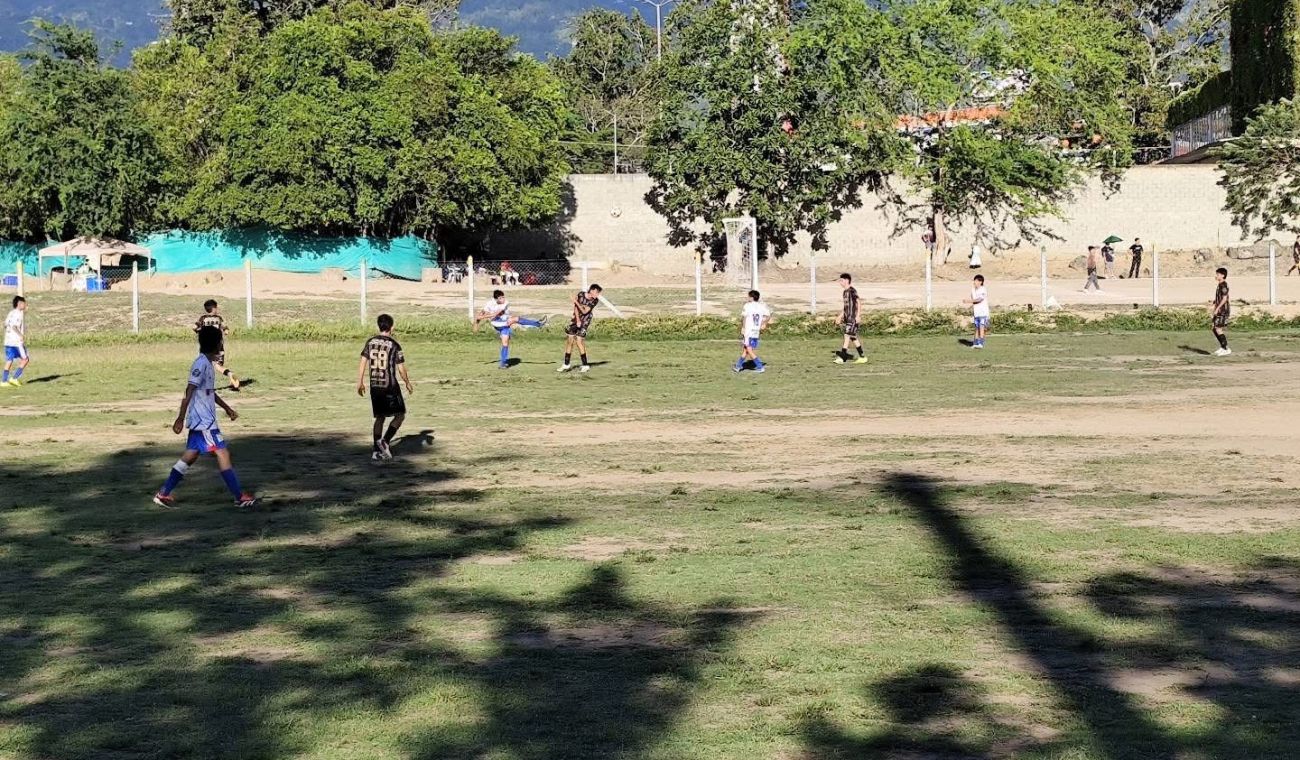 Cancha Santa Barbara, Floridablanca
