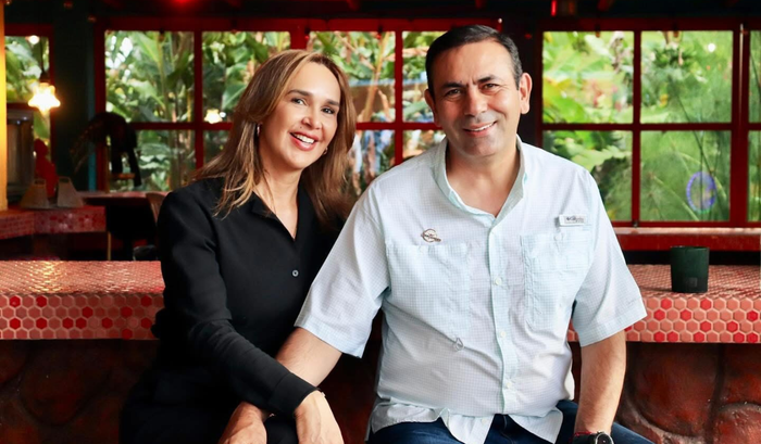 El gobernador de Santander, Juvenal Díaz, denunció públicamente las amenazas que ha recibido su familia a través de redes sociales.