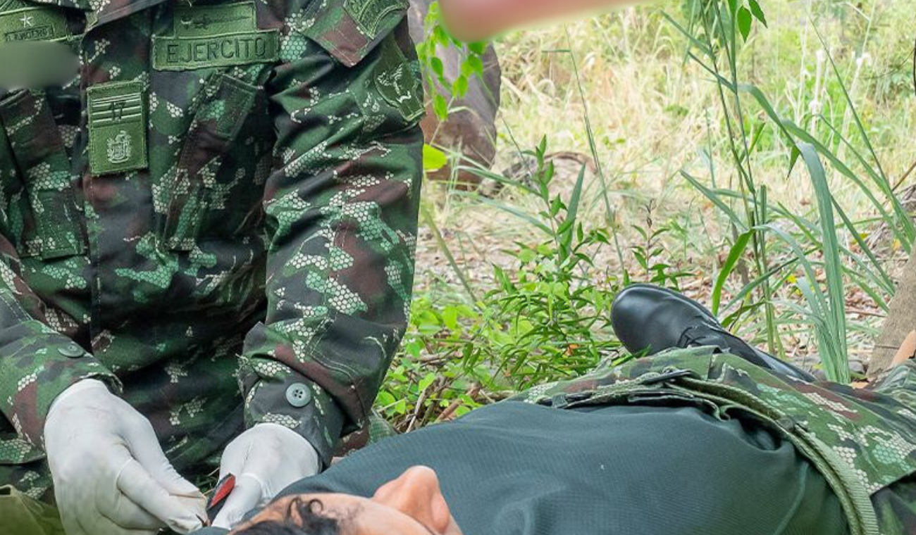 Cuatro soldados fueron trasladados hasta Bucaramanga para recibir atención especializada.