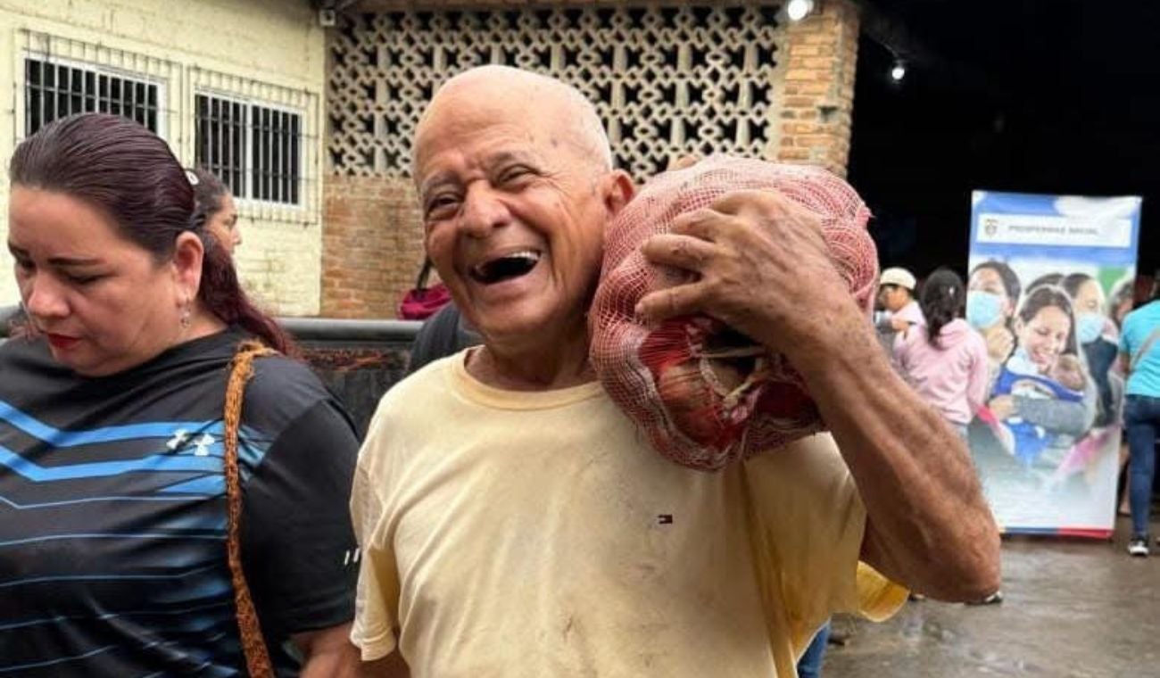 Entrega de papa a población vulnerable de Santander