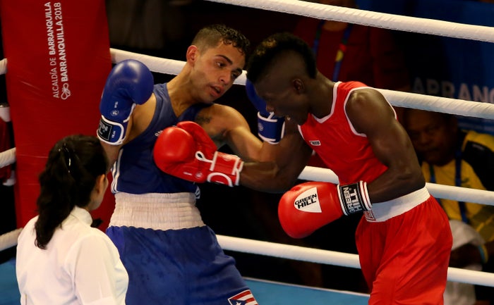 Yuberjen Martínez (Colombia) vs Óscar Collazo (Puerto Rico)
