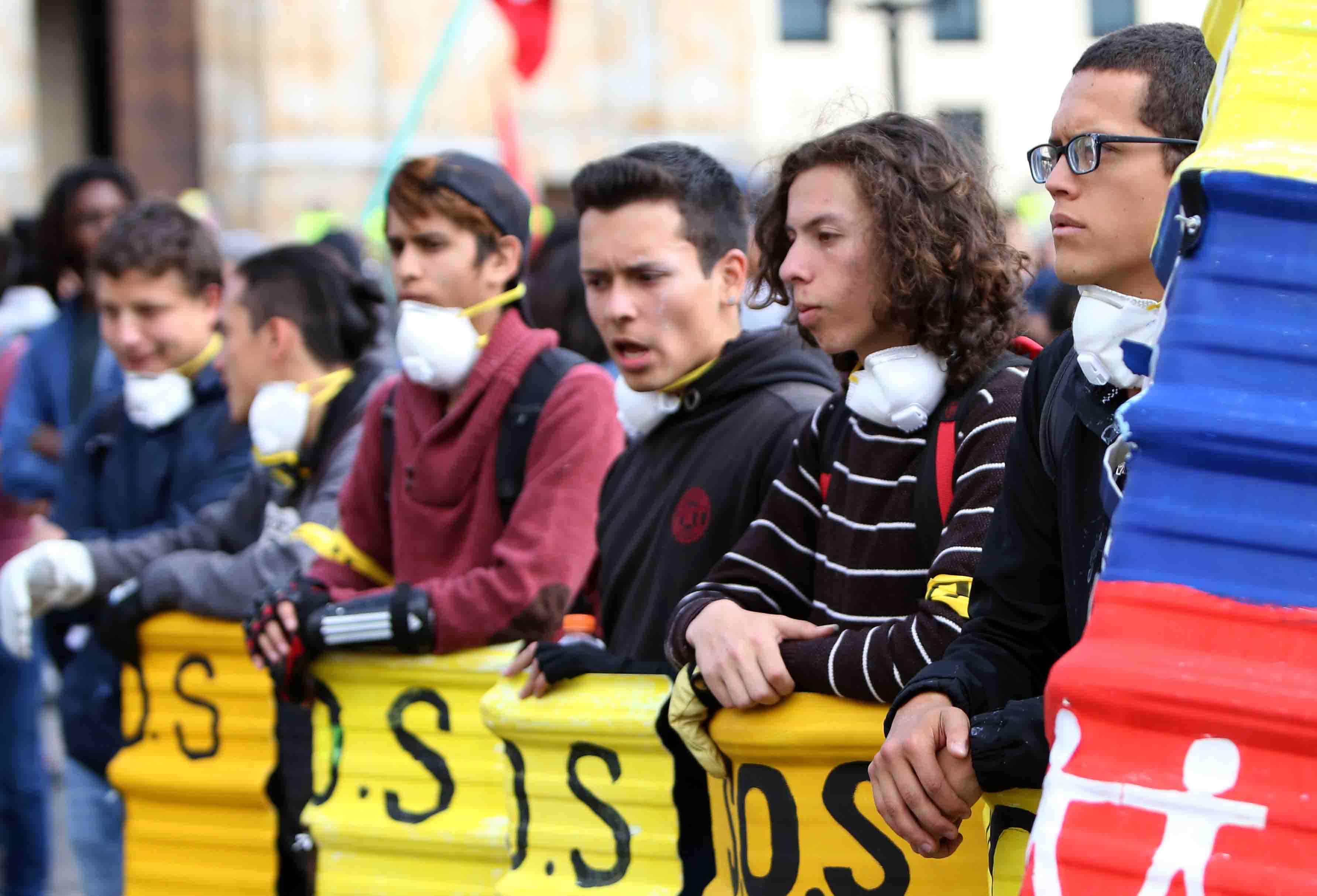 Los estudiantes también reclaman el respeto a la protesta social.