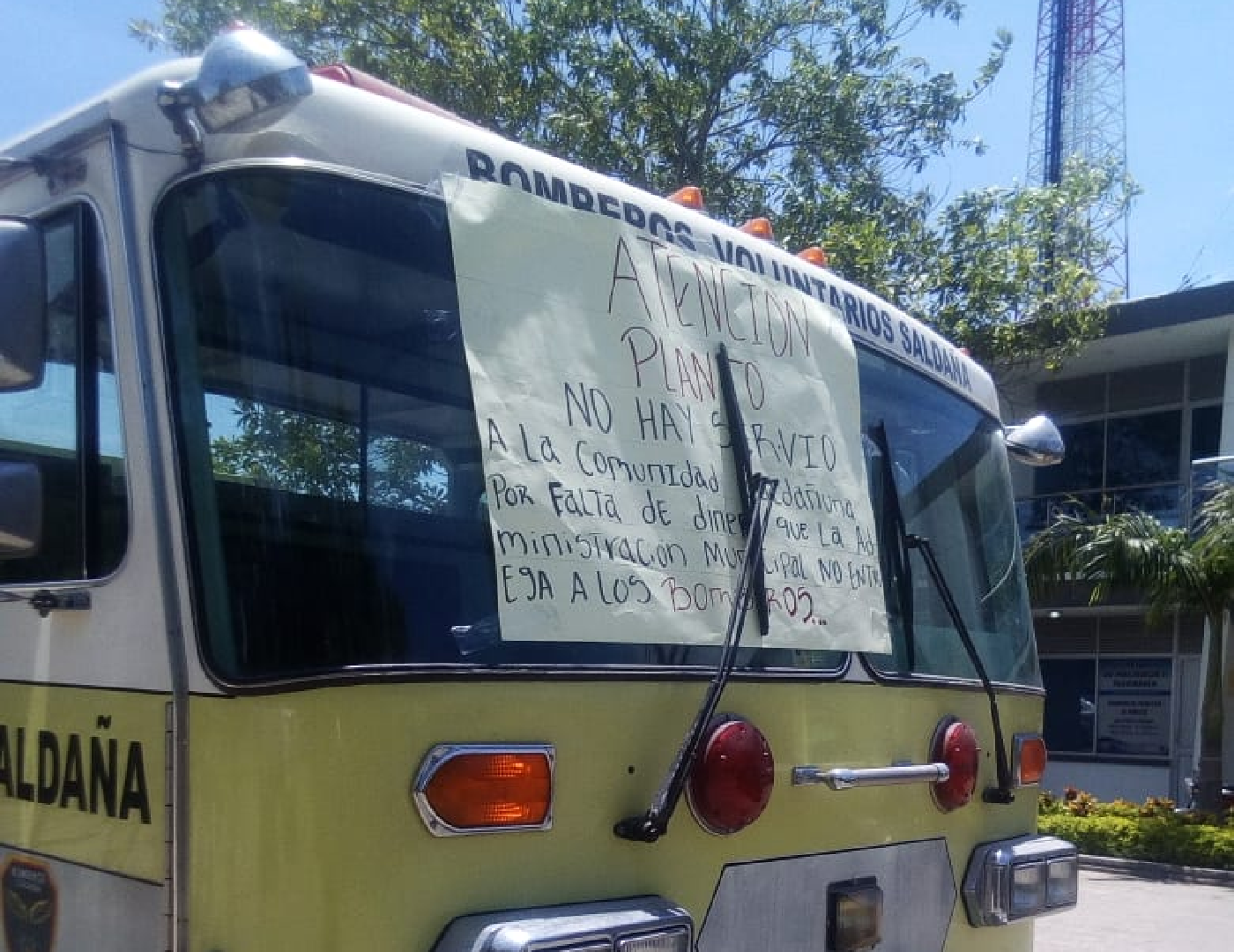 En Saldaña y Ataco los bomberos denuncian que no hay garantías para poder operar