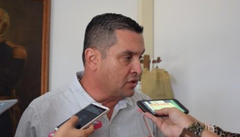 Autoridades investigan origen de panfletos amenazantes