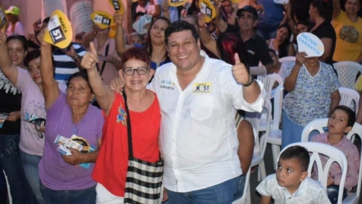 Publicaciones en redes sociales sobre una supuesta doble militancia del Asambleista