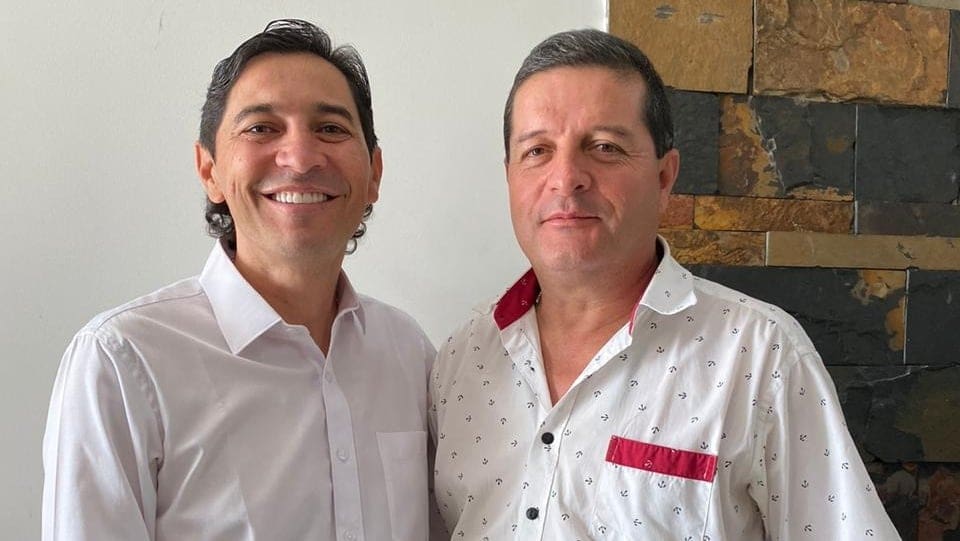 Abel Castaño es Especialista en Patología de la Construcción y además cuenta con un diplomado en Administración de Obras Civiles.