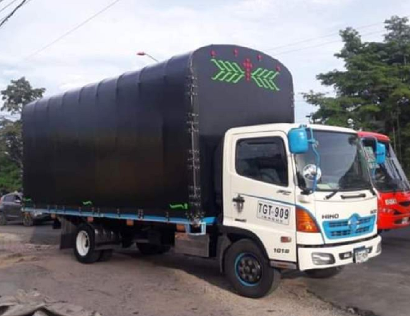 Las autoridades buscan este vehiculo