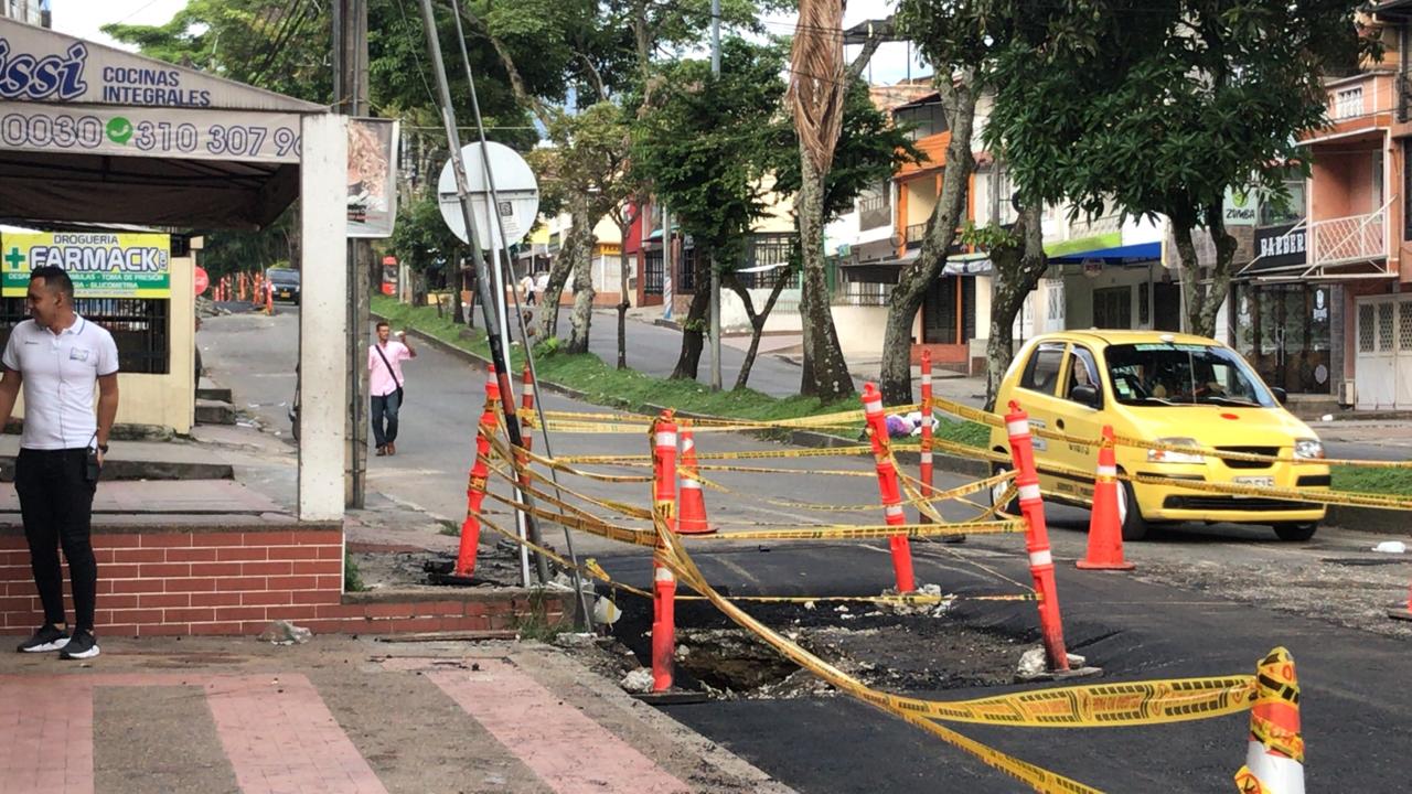 Hundimiento Avenida Guavinal