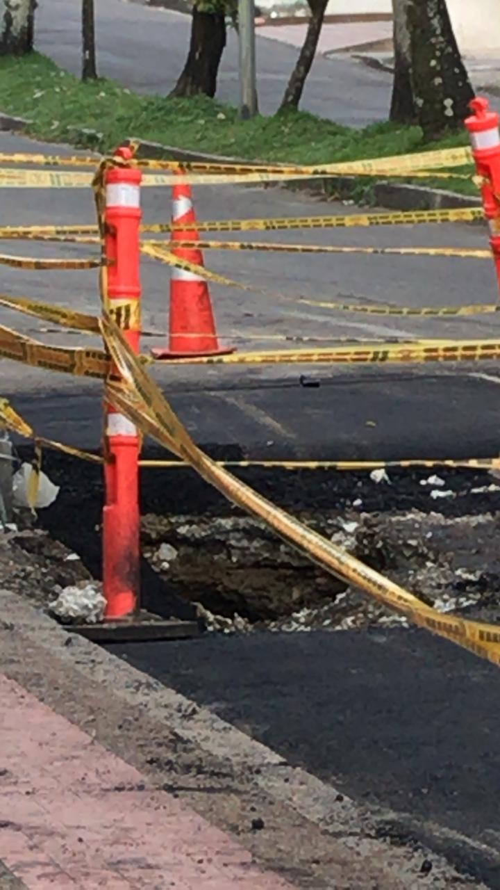 Hundimiento Avenida Guavinal