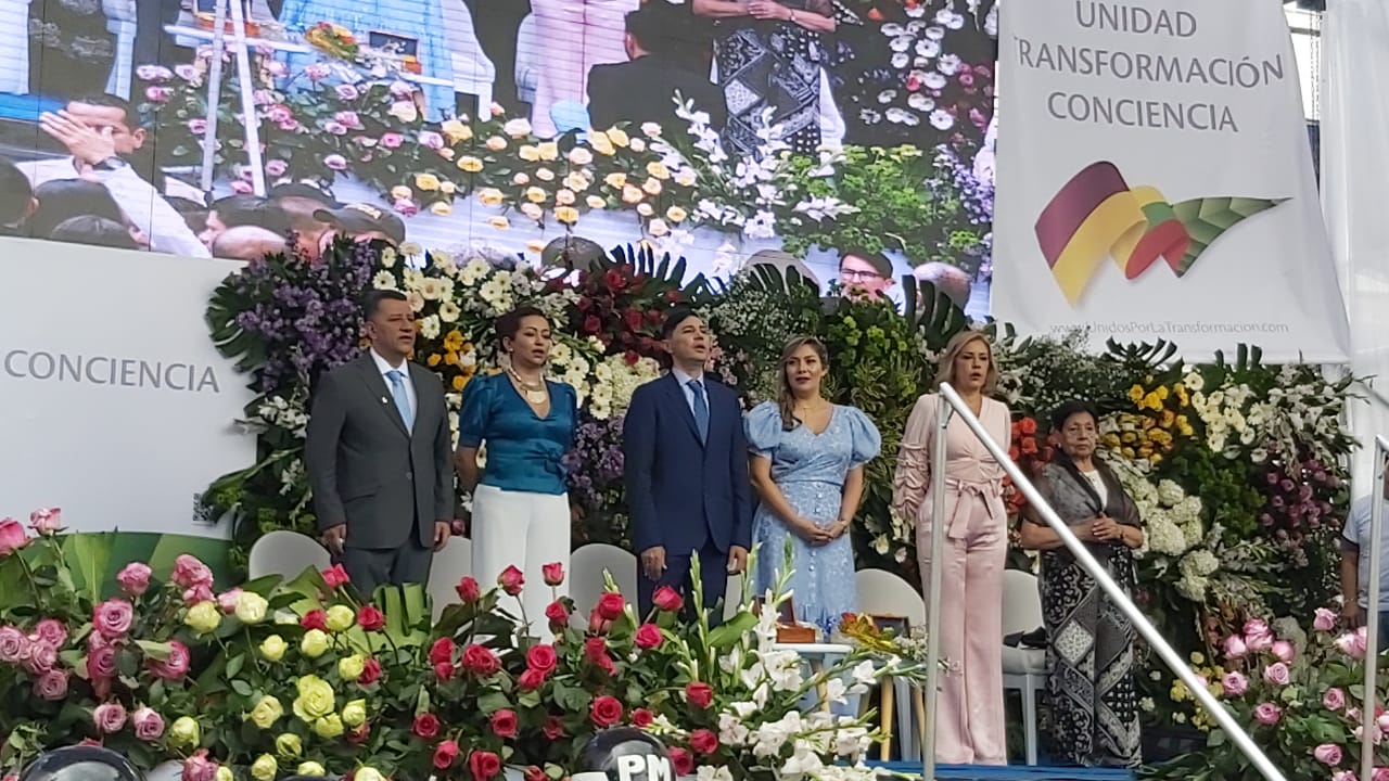 Posesión de Alcalde y Gobernador