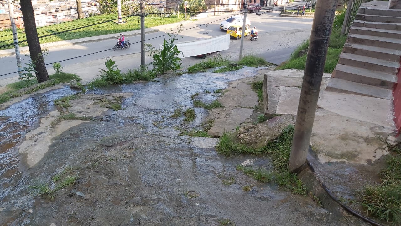 Tubo roto por el Ibal