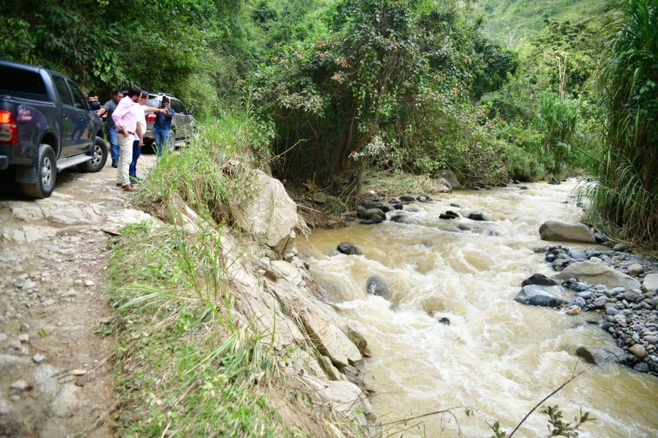 Las autoridades mantienen vigilancia especial en las fuentes hídrícas.