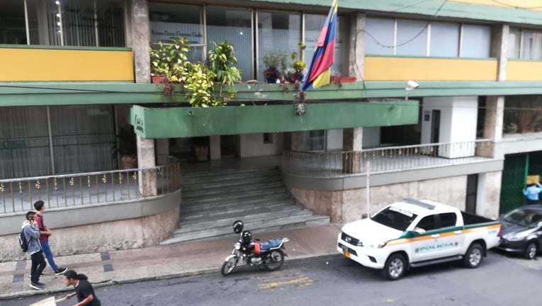 Renzo García advirtió que el hotel está abandonado, donde los tolimenses están perdiendo plata por la ineficiencia administrativa