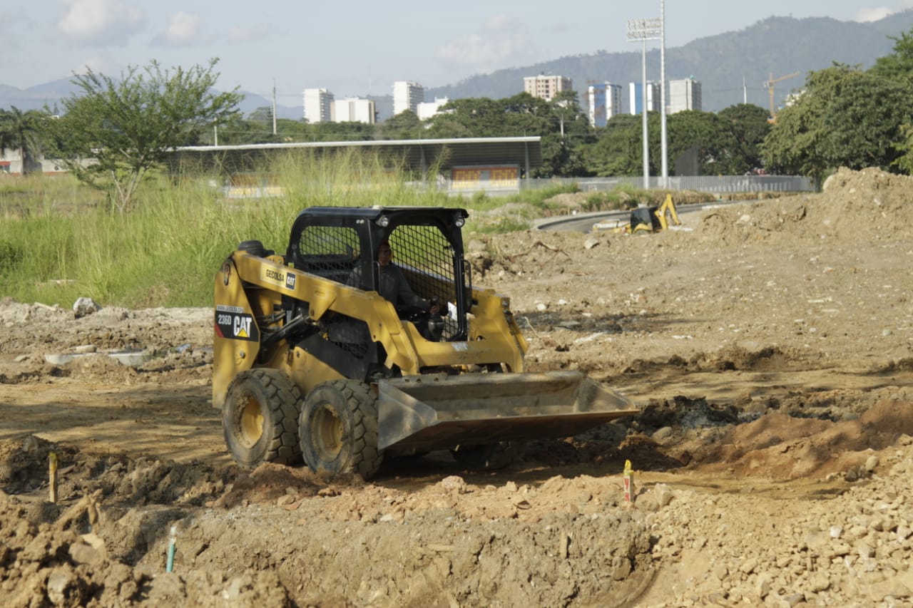 Alcalde Hurtado recorrió los escenarios deportivos