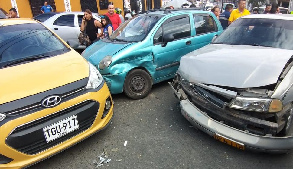 Accidente múltiple en Ibagué