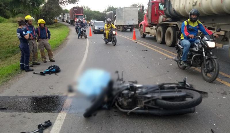 Accidente en moto cobró la vida de un bebé