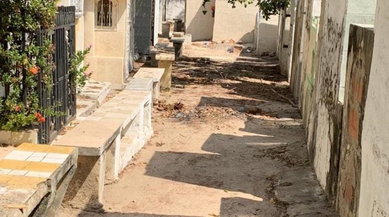 Los familiares tuvieron que sepultarlo otra vez.