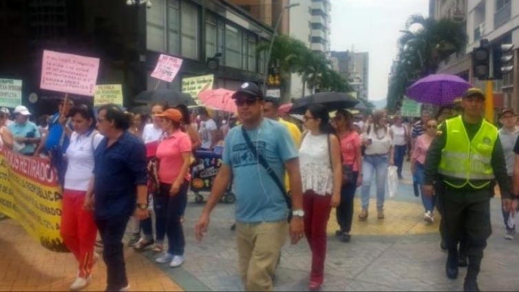 Se tiene previsto un cacerolazo en la calle 37 con 5a