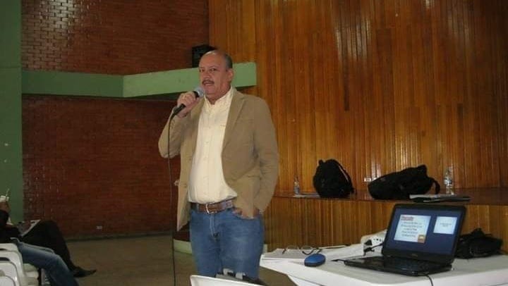 El vehículo donde se movilizaba el dirigente sindical recibió tres impactos con arma de fuego