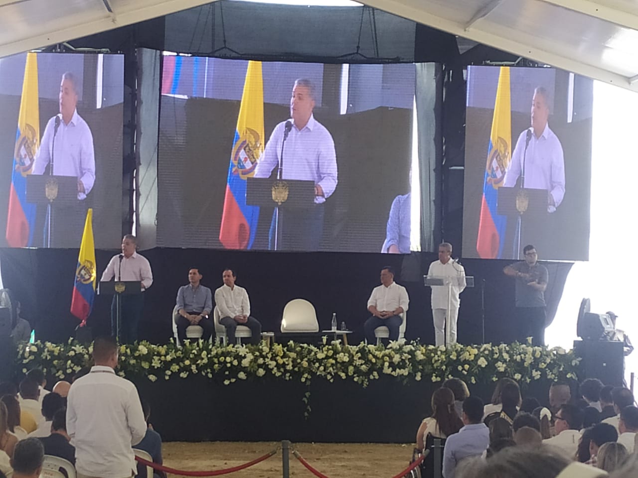 Duque garantiza culminación de coliseo mayor en Ibagué