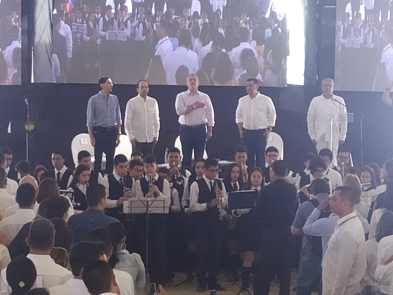 El presidente llegó acompañado del Ministro del Deporte