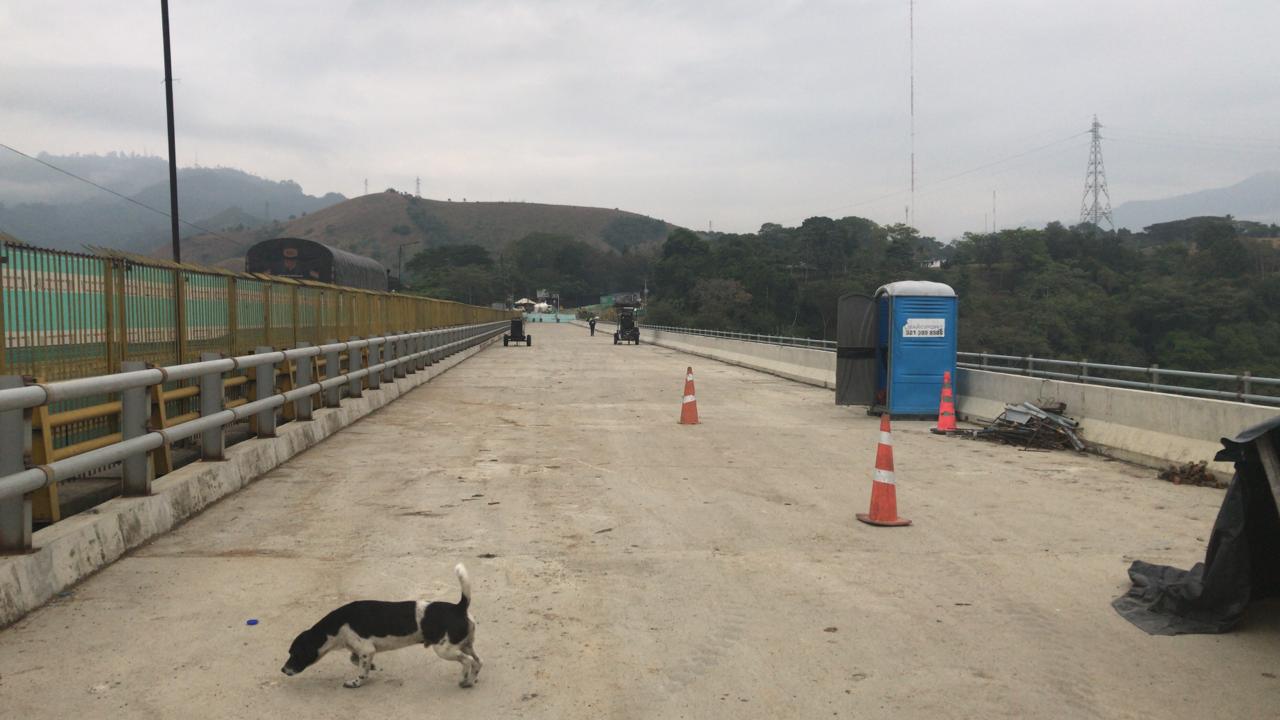 Así opera la Policía en el Puente de la Vida