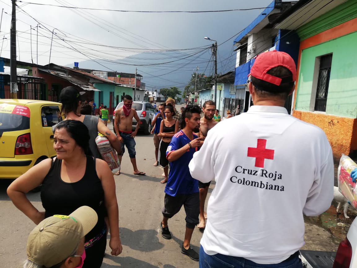 cruz roja ayuda