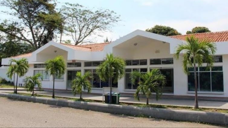 Según el gerente la renuncia fue tomada con el fin de salvaguardar la seguridad y salud de su familia lo cual le impedía continuar en el cargo