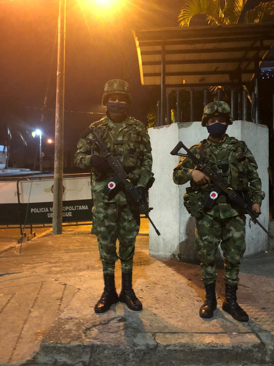 Patrullan calles de Ibagué
