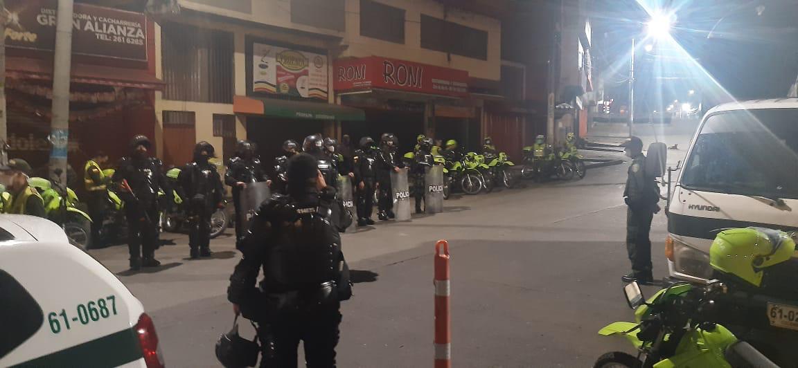 Patrullan calles de Ibagué