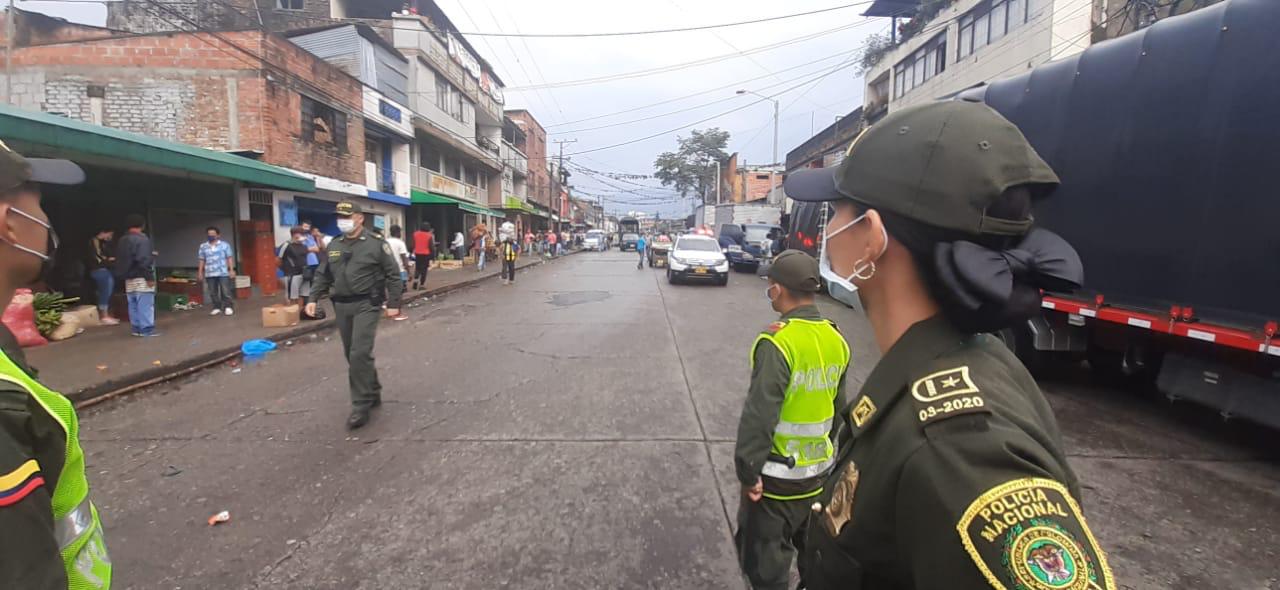 Patrullan calles de Ibagué