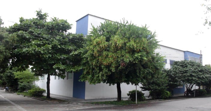 Y como si no fuera poco, hace dos meses los trabajadores del hospital no reciben el pago de su salario