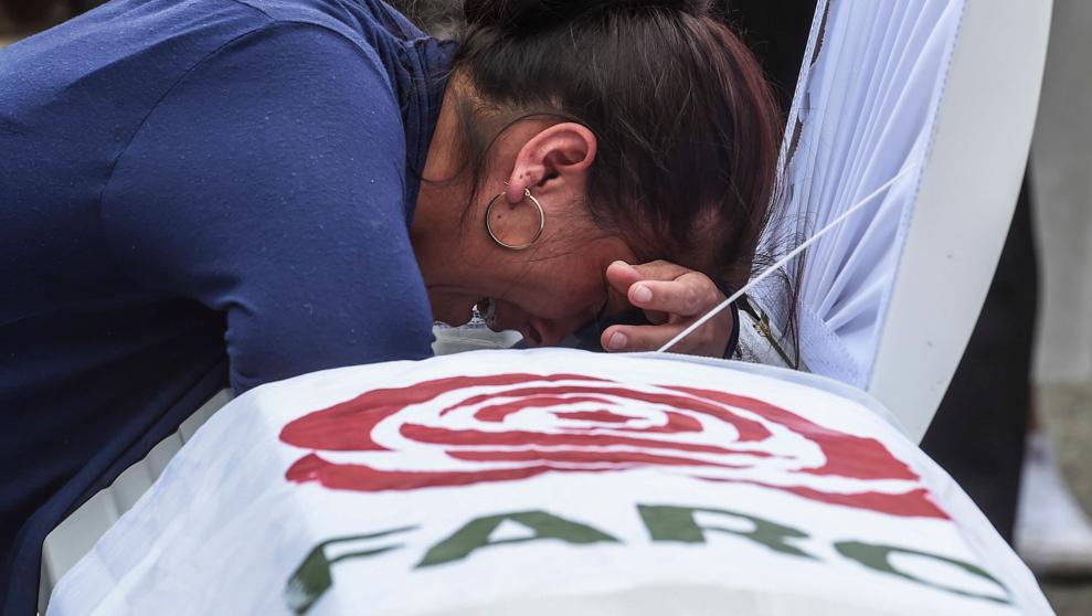 Imagen de uno de los funerales por un exguerrillero asesinado