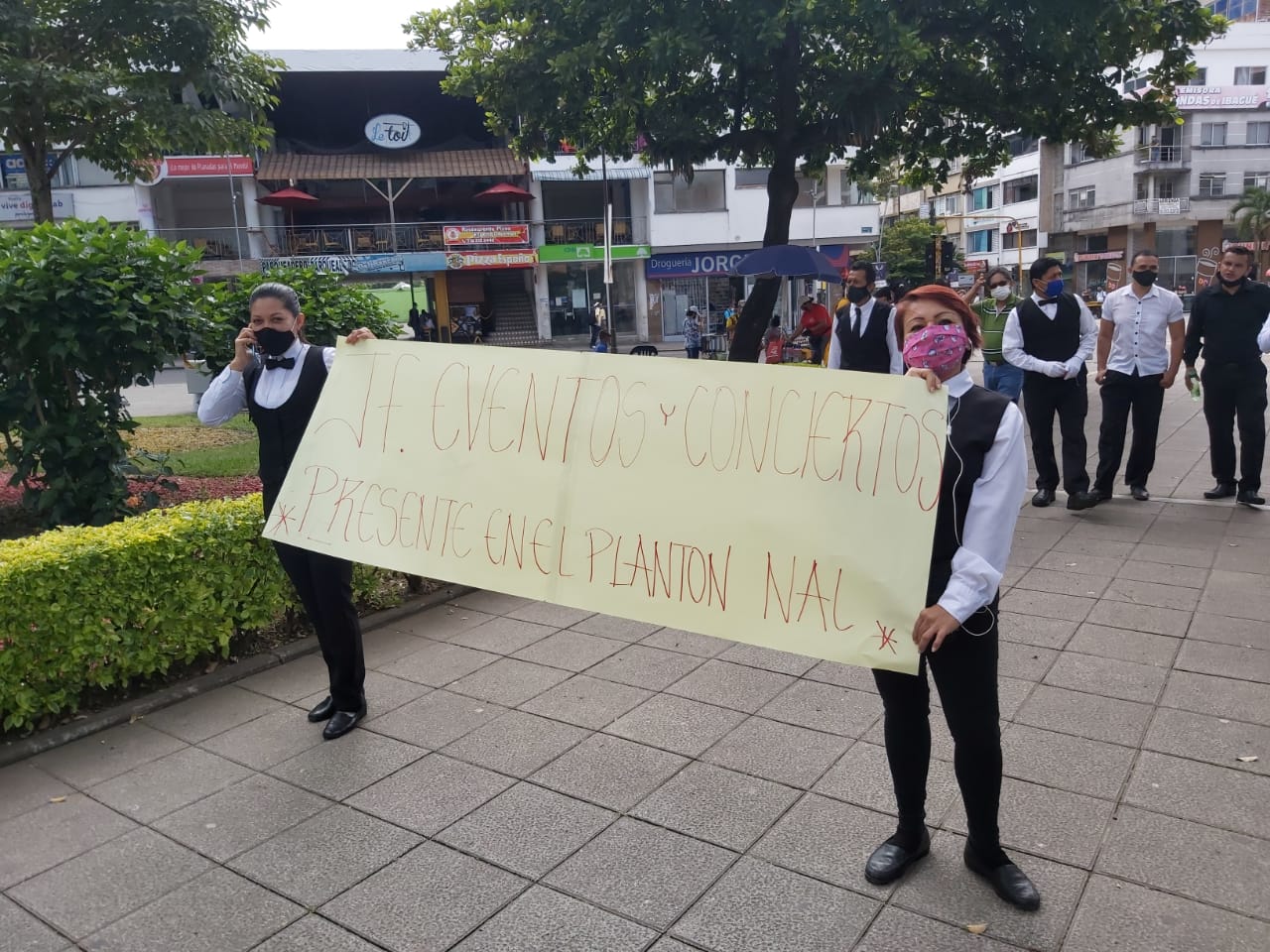 Protesta meseros de Ibagué
