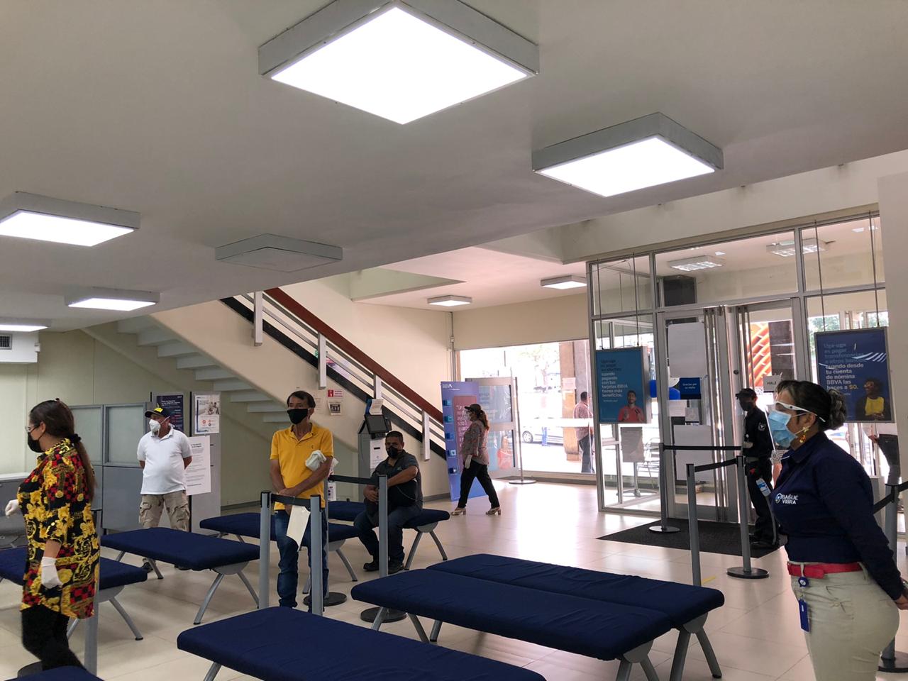 Por incumplir medidas de bioseguridad, fueron cerradas temporalmente dos sucursales bancarias