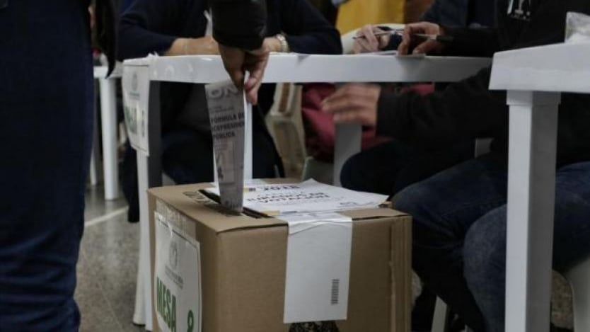 Presentaron recomendaciones sobre el voto electrónico en Colombia, sistema electoral vigente en países como Bélgica, EE.UU, Brasil y Holanda