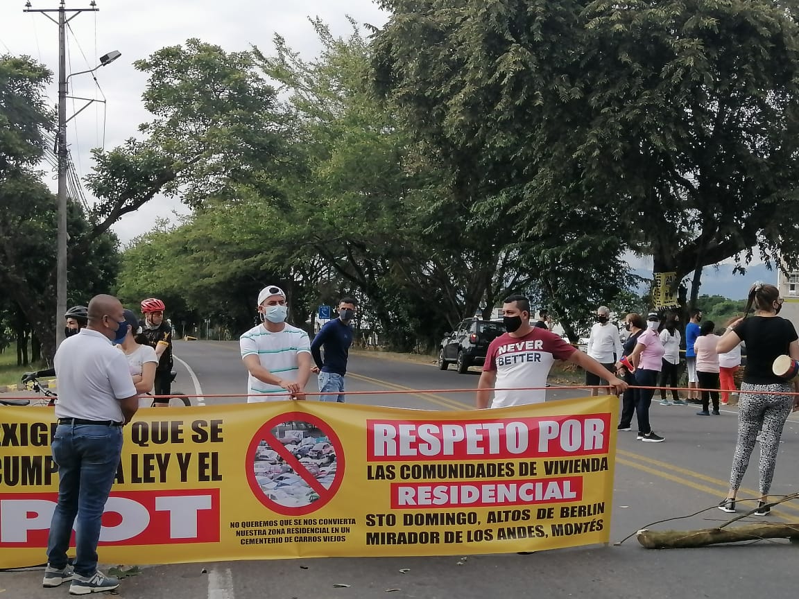 Protesta residentes Santo Domingo