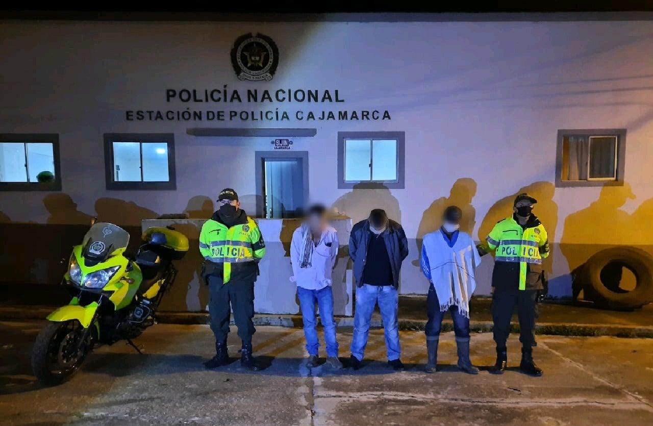 Capturados en una cantina de Cajamarca.