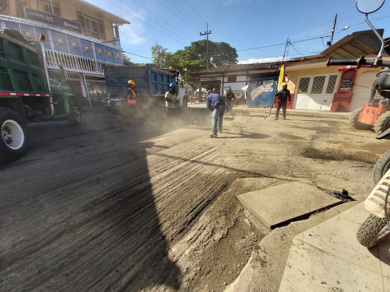 Vía principal barrio El Salado