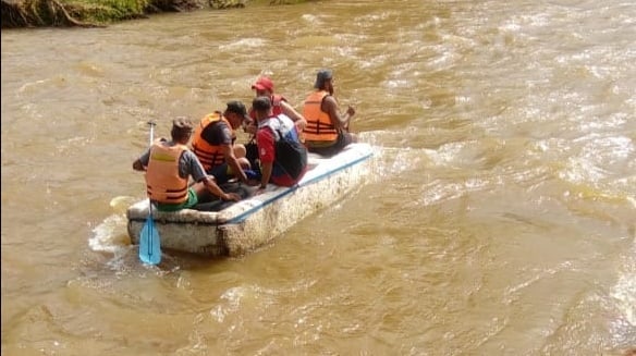 La información fue confirmada por el comandante de la Base Militar de Ataco, agregando que el miembro del ejército al parecer se evadió