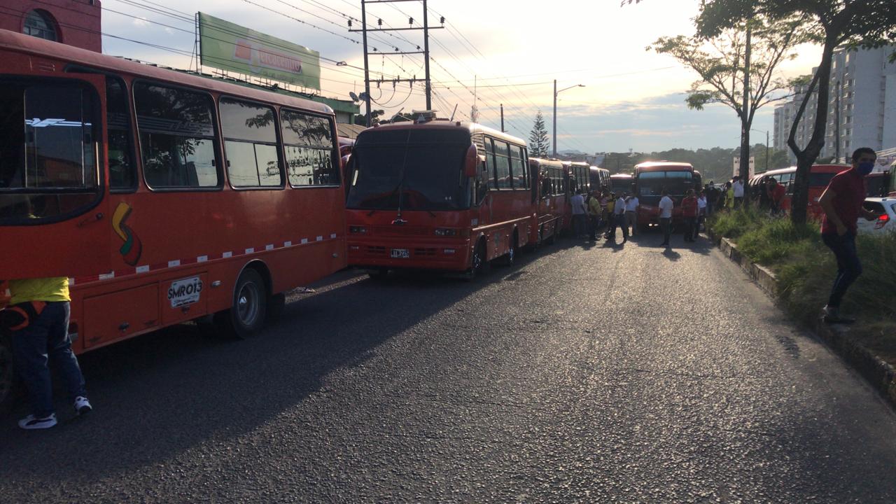Paro de transporte público en Ibagué