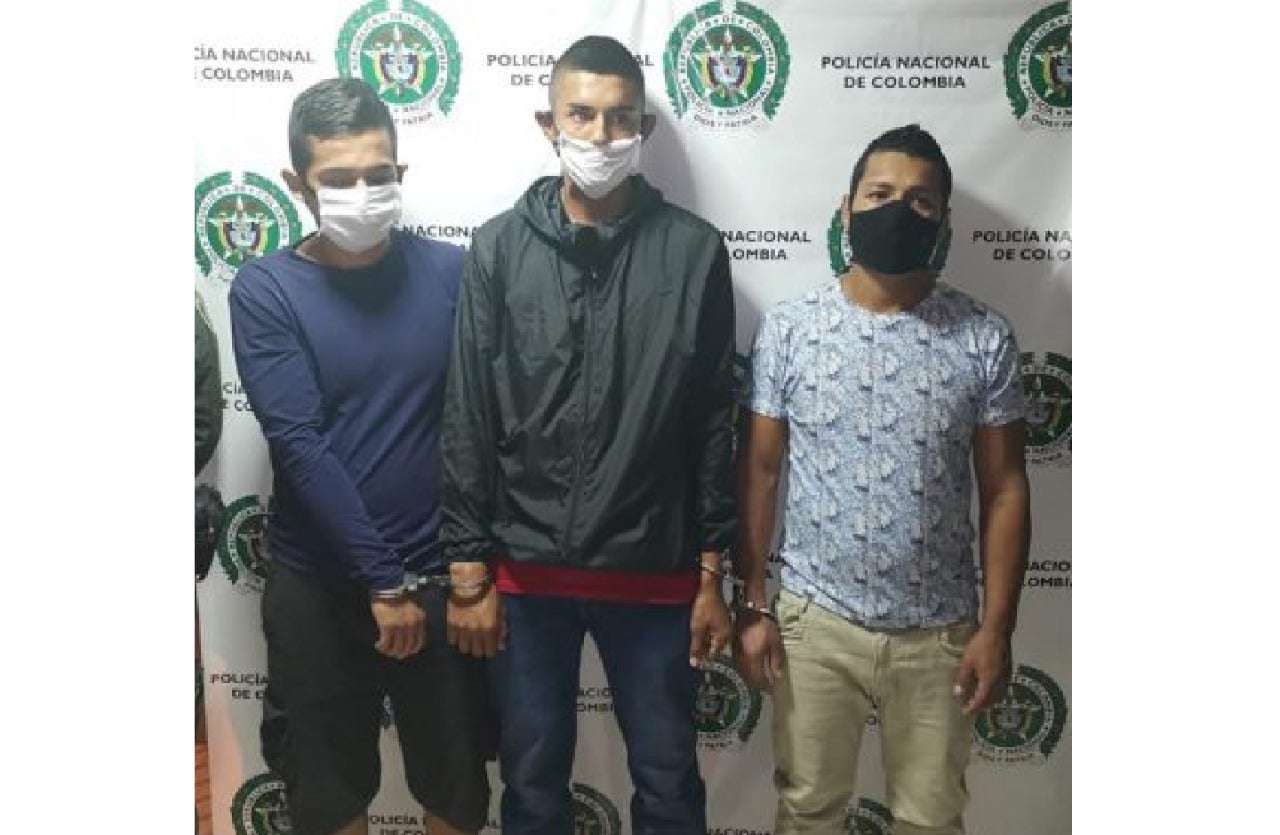 Agresores de policías en Ibagué.