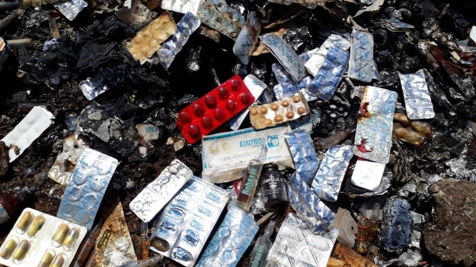 Los medicamentos están marcados con registro INVIMA y dicen ser de uso institucional