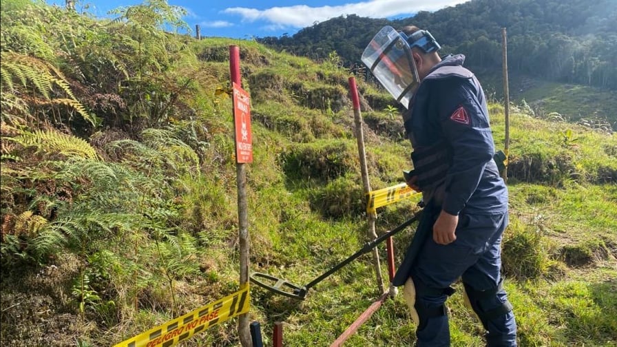 El Ejército ha continúa garantizando a las comunidades del municipio de Planadas Tolima, volver a transitar con tranquilidad y seguridad