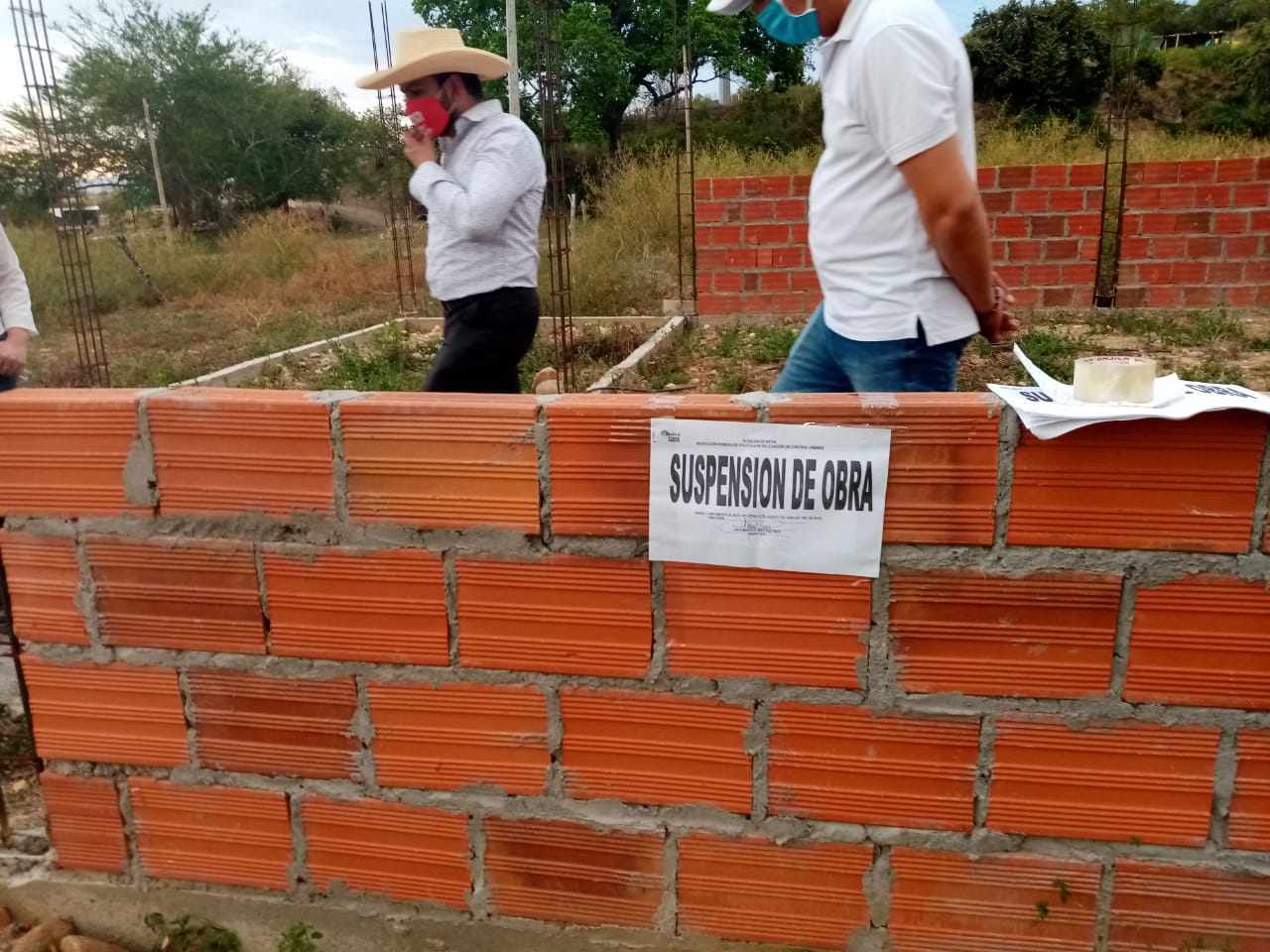 18 obras suspendidas