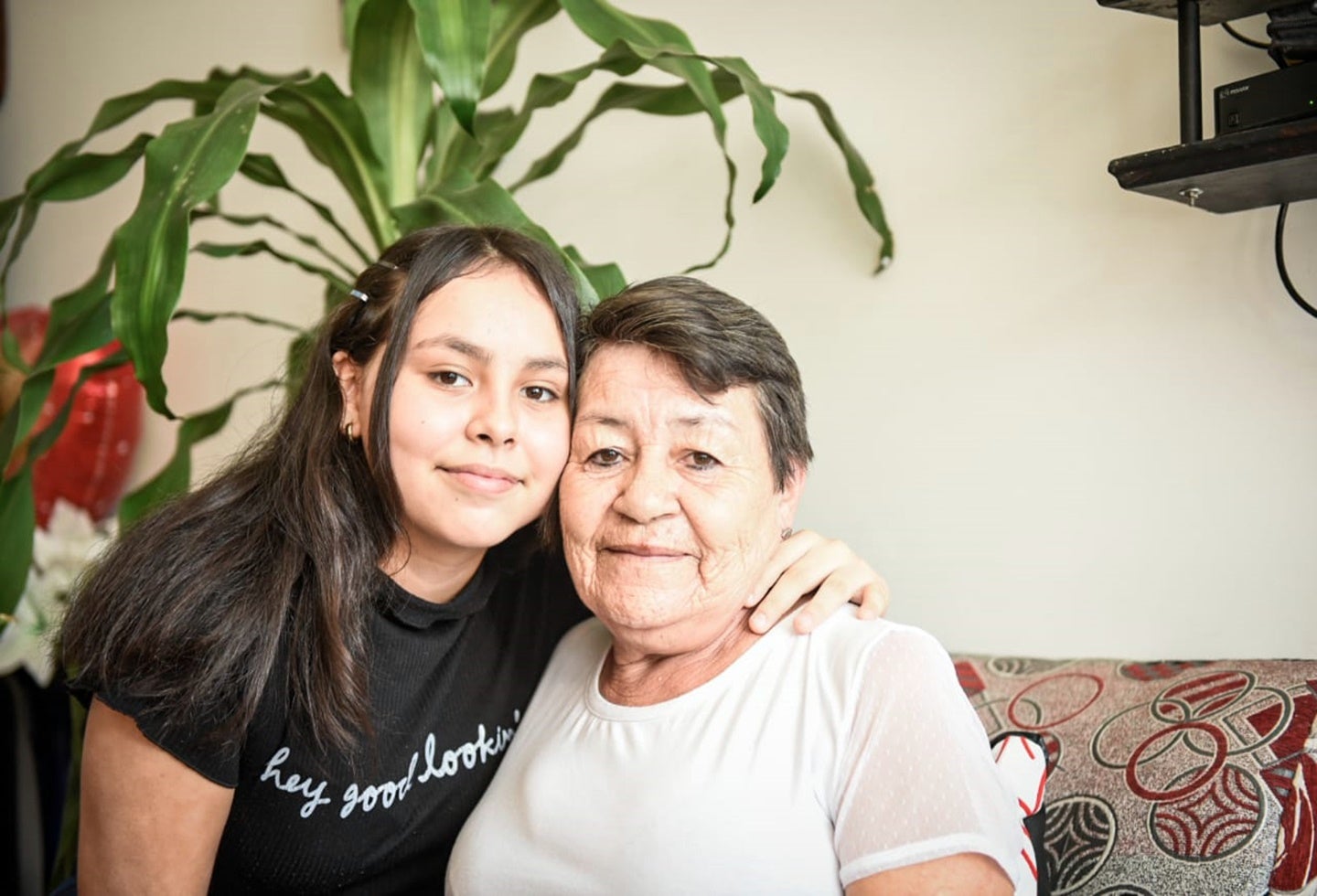 Adulto mayor y niño