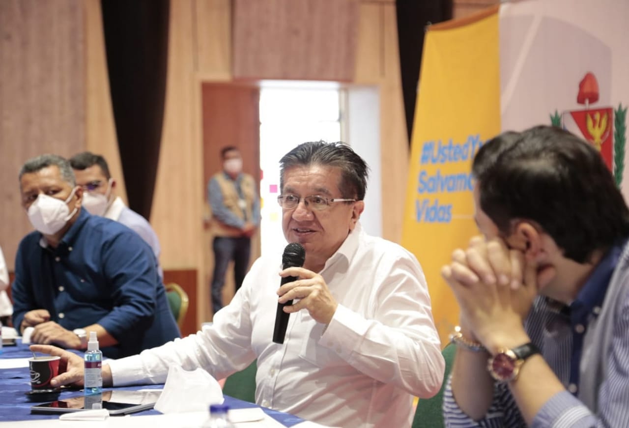 Ministro de Salud en el Tolima